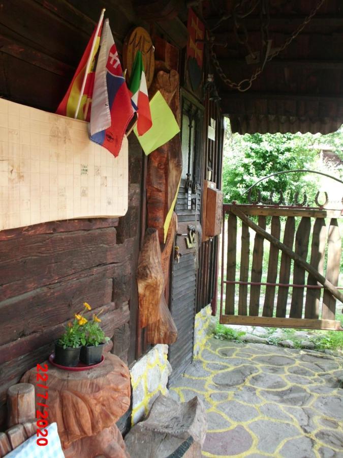 Romanticka Drevenica ลิปตอฟสกา โอซาดา ภายนอก รูปภาพ